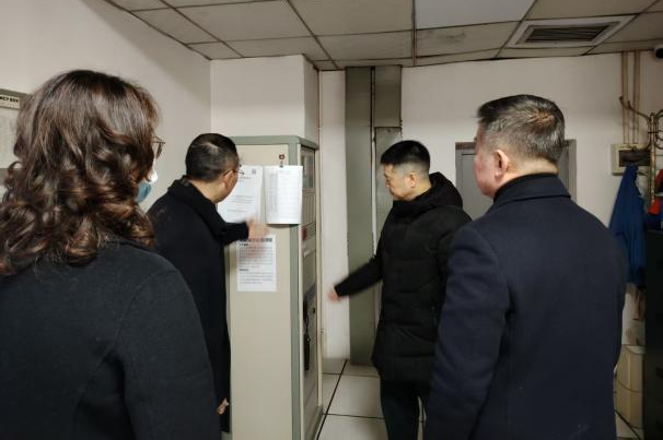 省尊龙凯时集团党委书记、董事长游勇检查督导春节安全生产并看望慰问干部员工